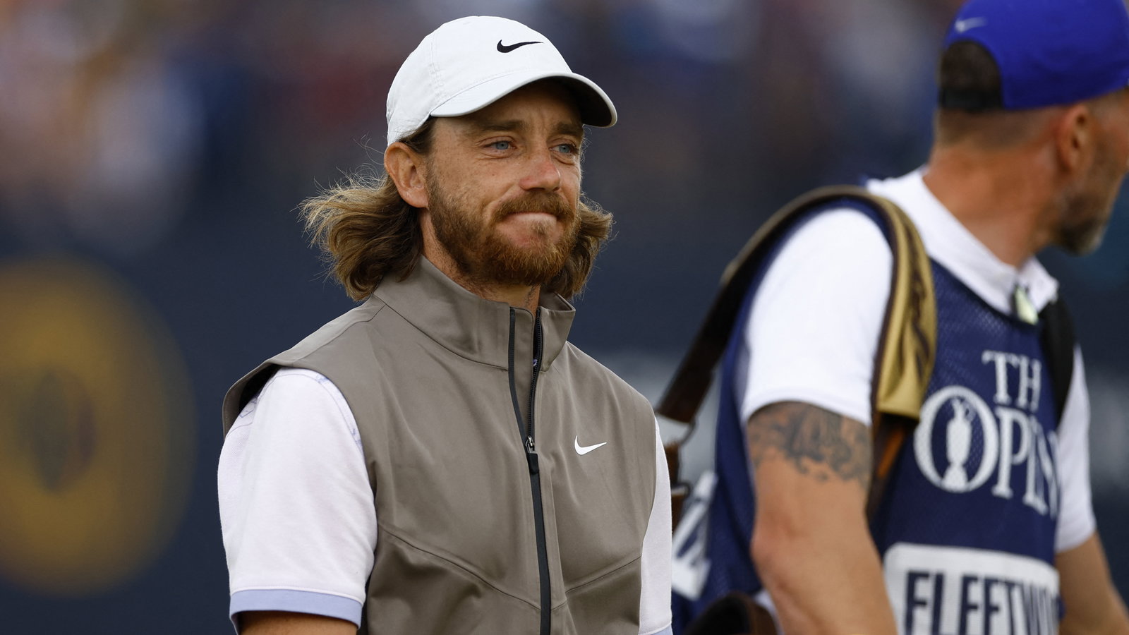Tommy Fleetwood's caddie Ian Finnis leaps to defence of Cameron Smith
